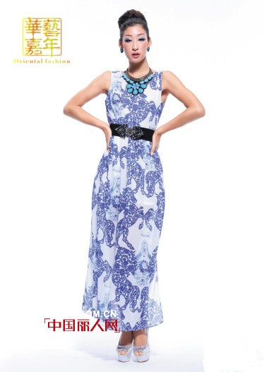 浪漫连衣裙来袭 点亮踏青新风尚