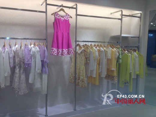 《诺娜莉》女装新形象给你不一样的精彩