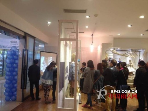 木藤屋全国巡展成都站 现场气氛火爆