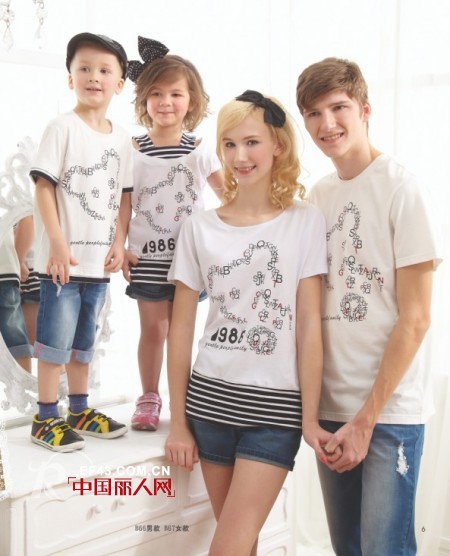 小熊图案T恤款式搭配 亲子装什么图案比较好看