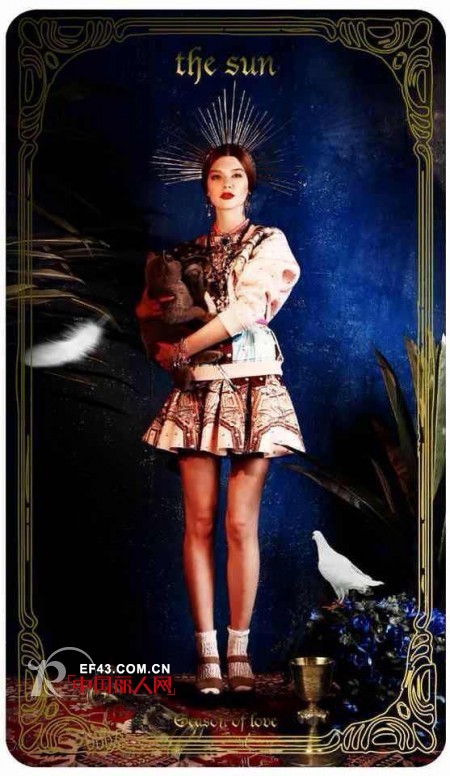 印花牛仔褂蕾丝搭配 法式女装演绎民族风情