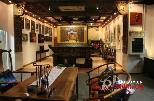 百年老字号焕发新活力 打造时尚界的新标杆