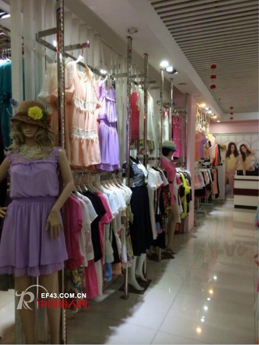 热烈庆祝K .纯依秀女装佛山顺德新店盛大开业