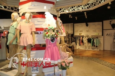 庆祝连奴时装AIET,P+TWO集合店京基KKMall旗舰店盛大开业