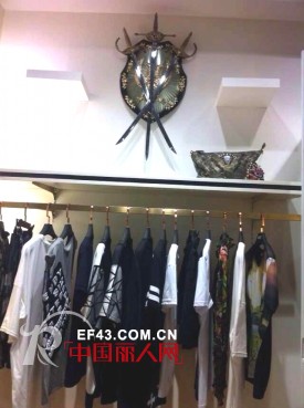 庆祝连奴时装AIET,P+TWO集合店京基KKMall旗舰店盛大开业