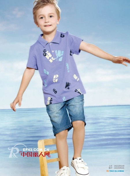 五一出游穿什么服装 短袖T恤搭配什么样的裤子