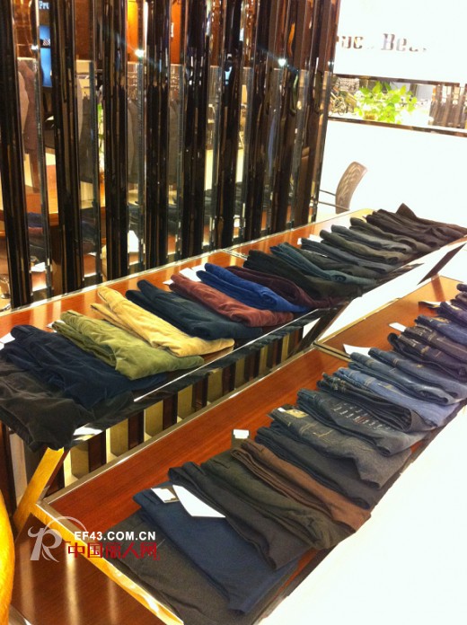 恭喜湖南长沙布鲁斯金熊男装4月18日盛大开业