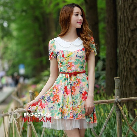 印花裙什么款式的好看 收腰显瘦裙最新款