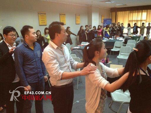 容悦服饰组织精英团队集体旅游学习活动