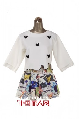 魅不可挡 如何将高腰裙穿出时尚范儿