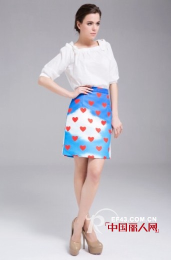 今年春天包臀裙怎么搭配 什么图案的包臀裙好看