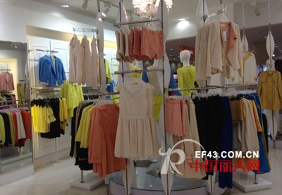 恭祝G&F青花语淑女装成功签约多家代理