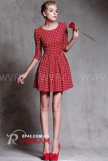 最新流行的连衣裙新款 甜美气质雪纺裙