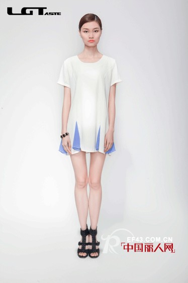 开启初夏时尚之旅 艾上乐品品牌女装