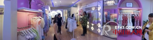 丹诗格尔新疆库尔勒人民西路商业街店铺开业大吉