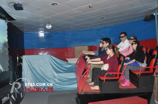 热烈祝贺大拇哥2014年秋冬新品鉴赏会圆满举办