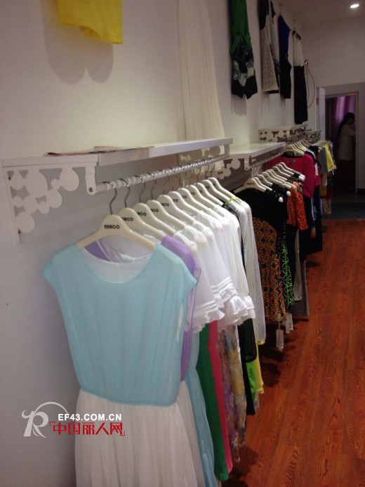 恭祝爱妮格女装江西新余店4月12日开业了