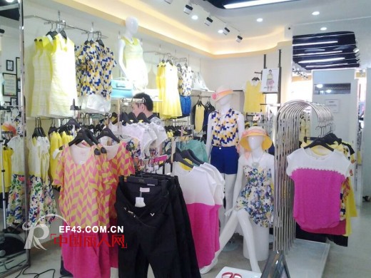 热烈庆祝城市衣柜东莞虎门镇口店隆重开业