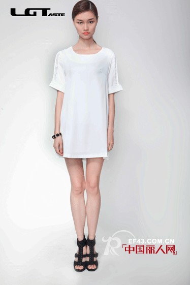 艾上乐品女装 享受夏日时尚时光