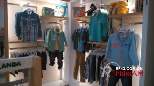 虹猫蓝兔又开新店 云南瑞丽店盛大开启