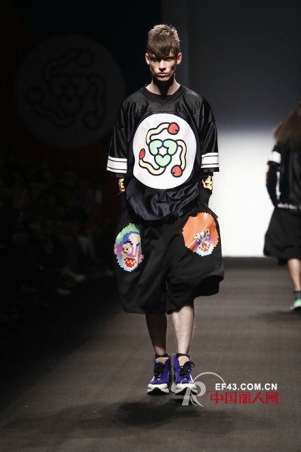 上海时装周:SANKUANZ 2014秋冬新品秀