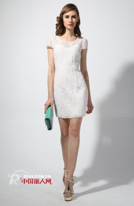 祝贺缤蔓品牌女装第198家分店海口专卖店开业大吉