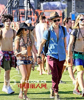 2014年科契拉音乐节 看外国妞去音乐节都怎么穿!