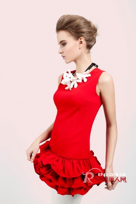 夏天穿红色衣服好不好  夏天穿红色衣服最防晒