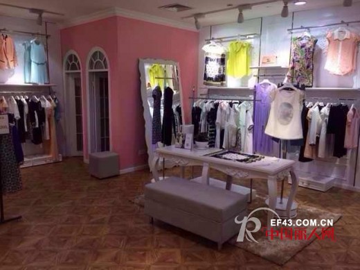 热烈庆祝天衣布品女装绍兴百盛店开业大吉!