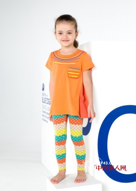 夏季韩版童装该怎么搭配 女生穿什么T恤比较好看