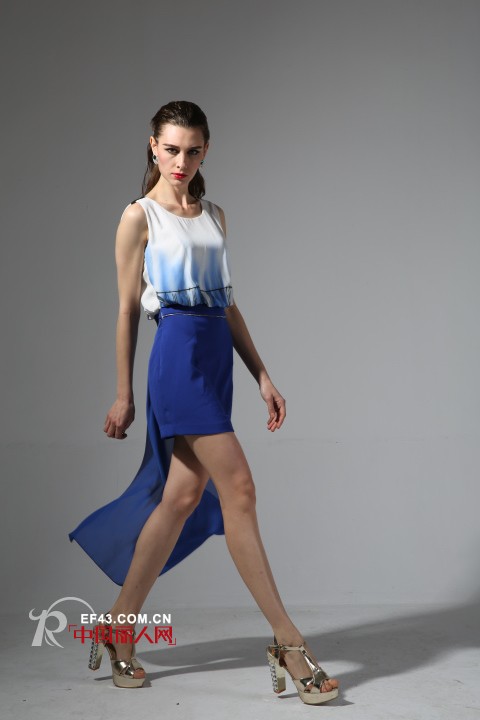 缤蔓女装强势来袭 海南万宁专卖店成功签约