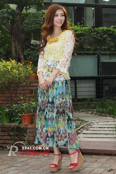 京琪服饰教你如何打造俏丽造型,做闪亮裙装美女?