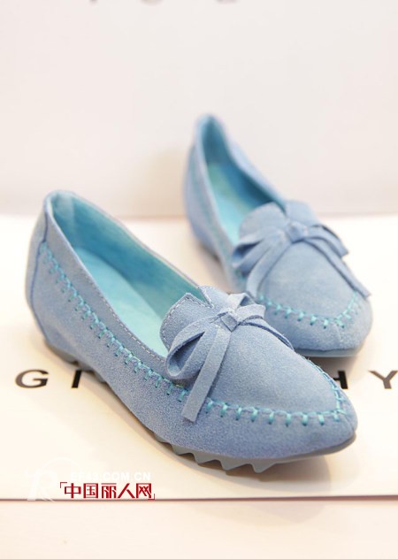 2014新款单鞋款式 鞋子上点缀蝴蝶结好看吗