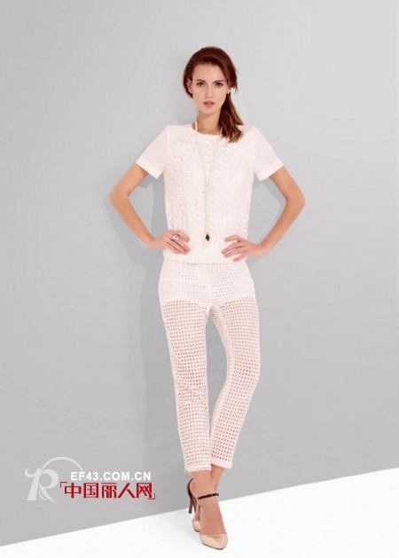 今夏必定吸睛的搭配 白色蕾丝与镂空的拼接碰撞