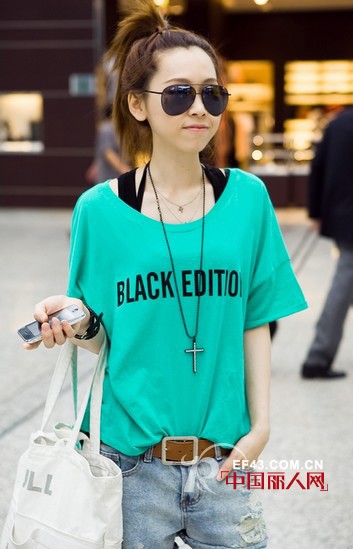 夏季短袖宽松t恤怎么搭配 宽松t恤显瘦吗？