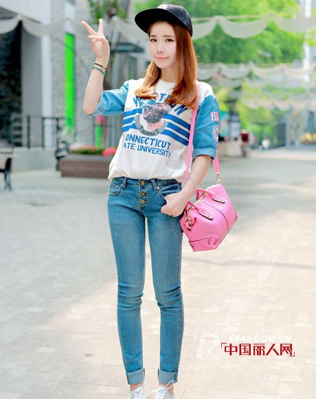 宽松t恤搭配牛仔裤好看吗 夏季宽松t恤推荐