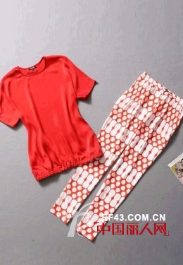 【P+Two搭配】清新极简感带你轻松挑战艳色风潮!