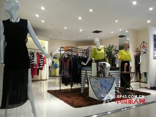 Distin Kidny迪斯廷·凯女装成功进驻萍乡百货大楼