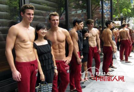 男神批量降临助阵 Abercrombie & Fitch内地首家旗舰店落户上海