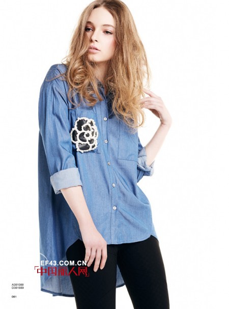 牛仔t恤衫怎么搭配 尽显英伦街头风格