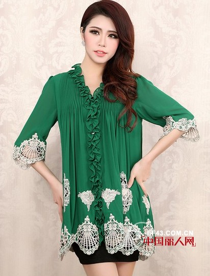 夏季穿什么显瘦 亚麻高腰裙 蕾丝钩花裙新款