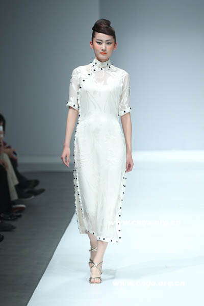 2014世界礼仪服饰文化节在京开幕