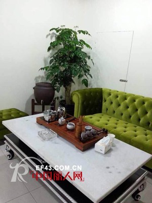 共贺新升流派男装南宁总部乔迁之喜