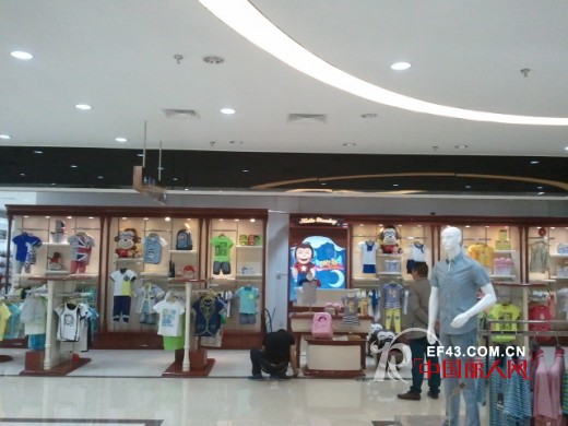 哈乐猴童装成都星际里百货店五一正式开业