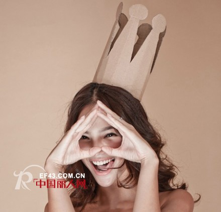 80后婚纱照怎么拍好看 个性毛巾婚纱照搞怪有爱 哪种主题婚纱照流行