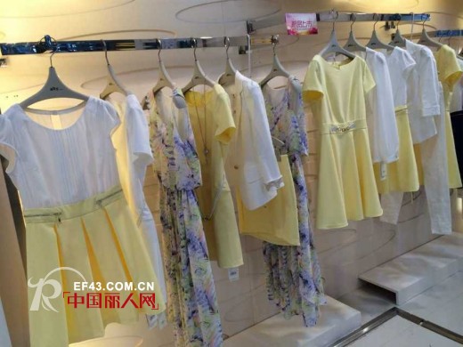 COOZIC-珂妮卡女装江西吉安店开业