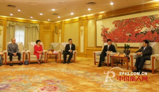 深圳拟与IMG合作举办“深圳时装周”　将成为国际时尚版图重要组成部分