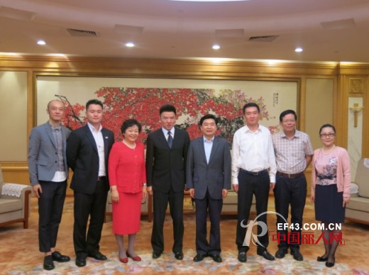 深圳拟与IMG合作举办“深圳时装周”　将成为国际时尚版图重要组成部分