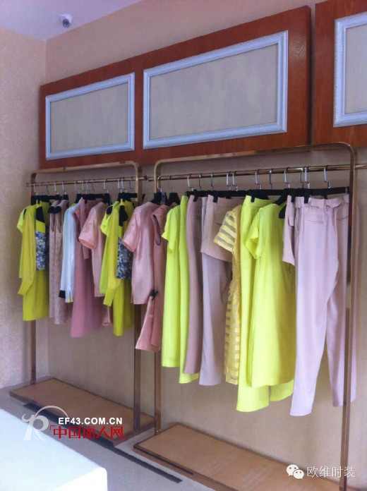 热烈祝贺（OUVIEW）欧维时装陕西旗舰店正式开业