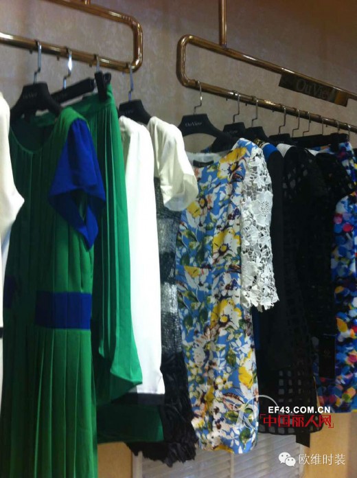 热烈祝贺（OUVIEW）欧维时装陕西旗舰店正式开业